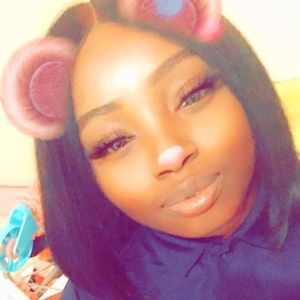 Meet your Posher, Lyn